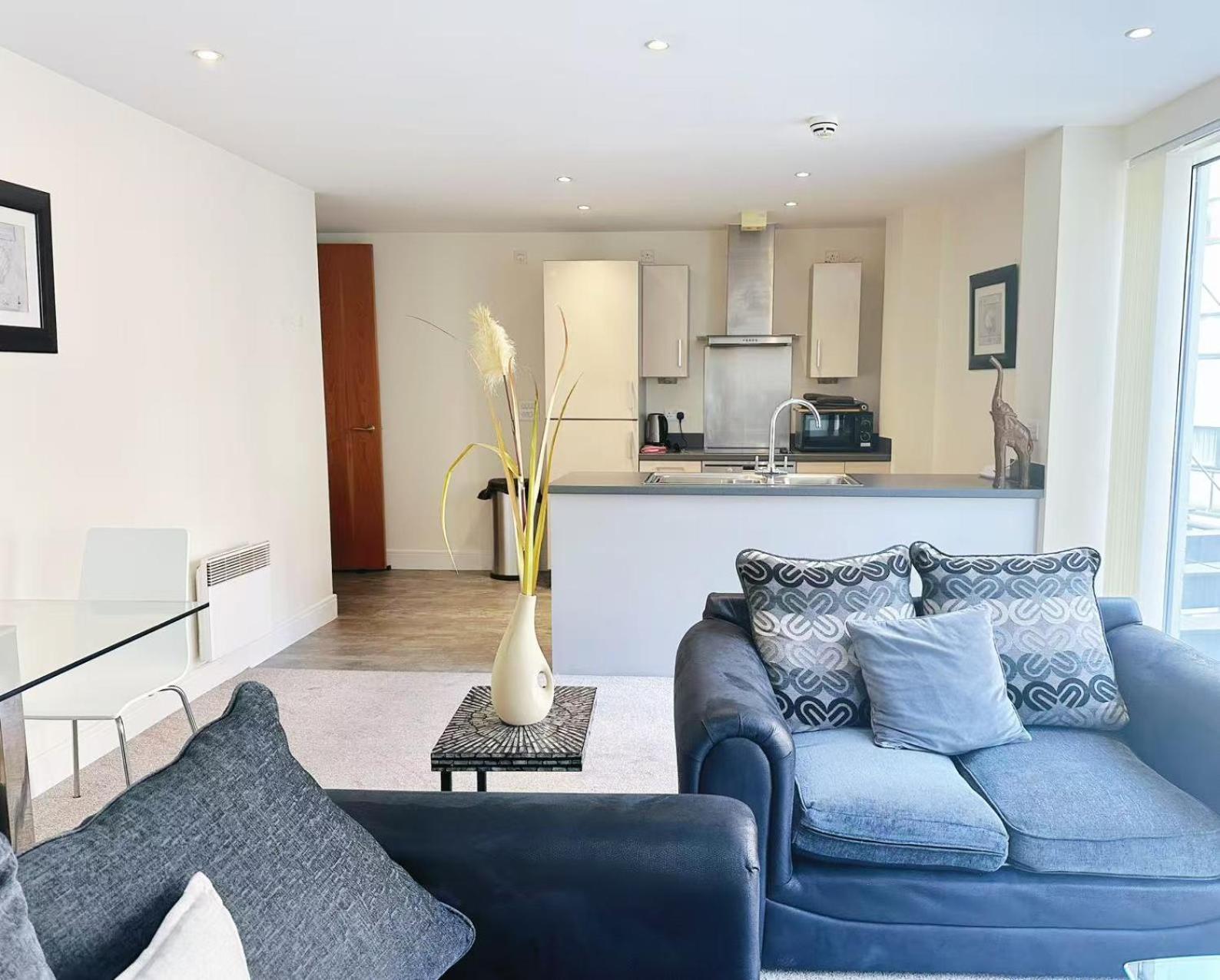 1 Bed With Perfect Snug Corner Apartment Swansea