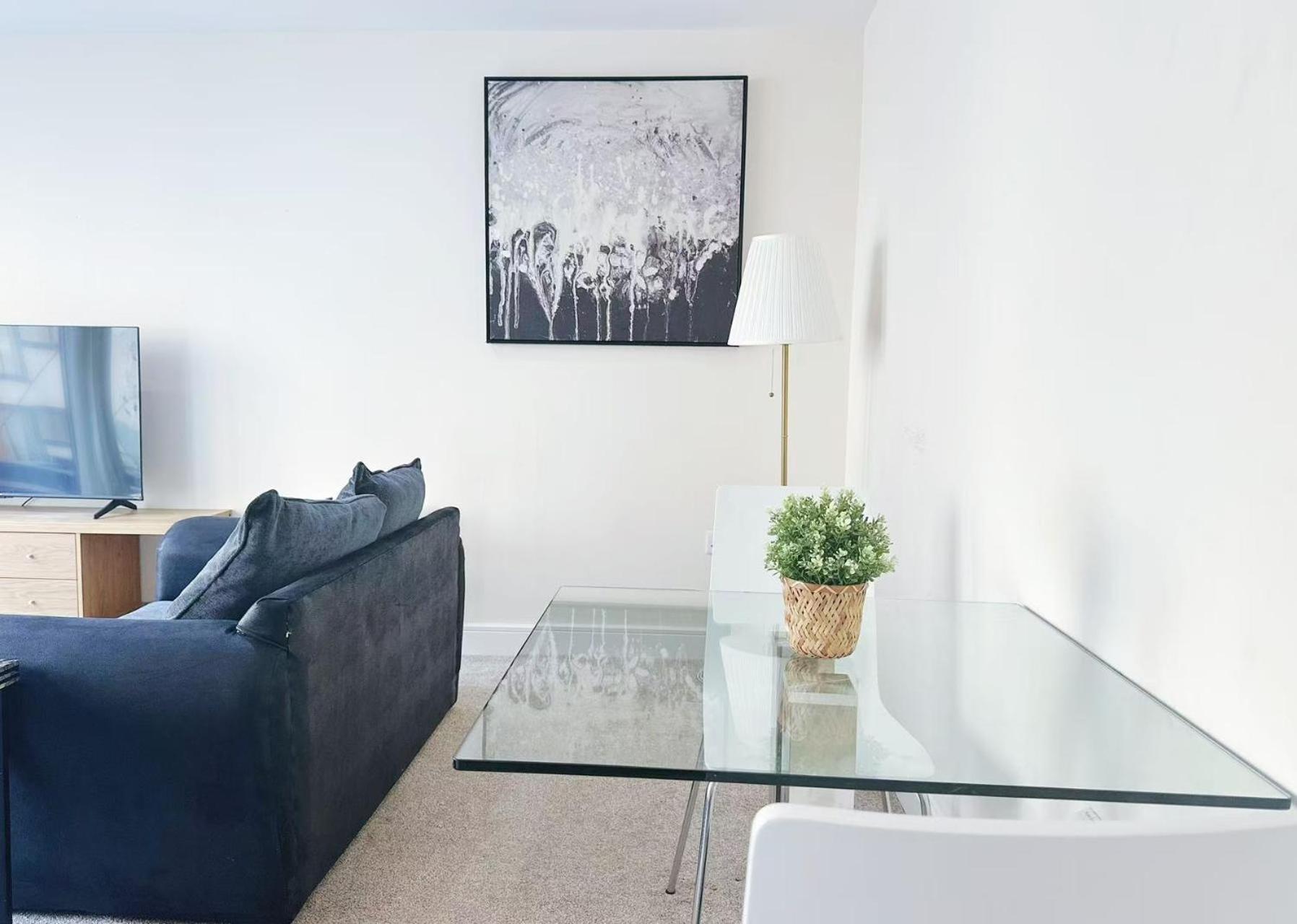 Apartment 1 Bed With Perfect Snug Corner Swansea